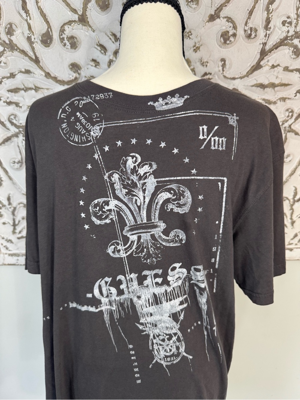 Guess Black Short-Sleeve Graphic Tee with White Print